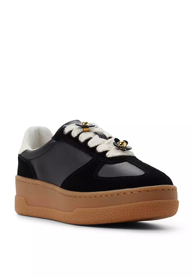 Deevale Sneakers