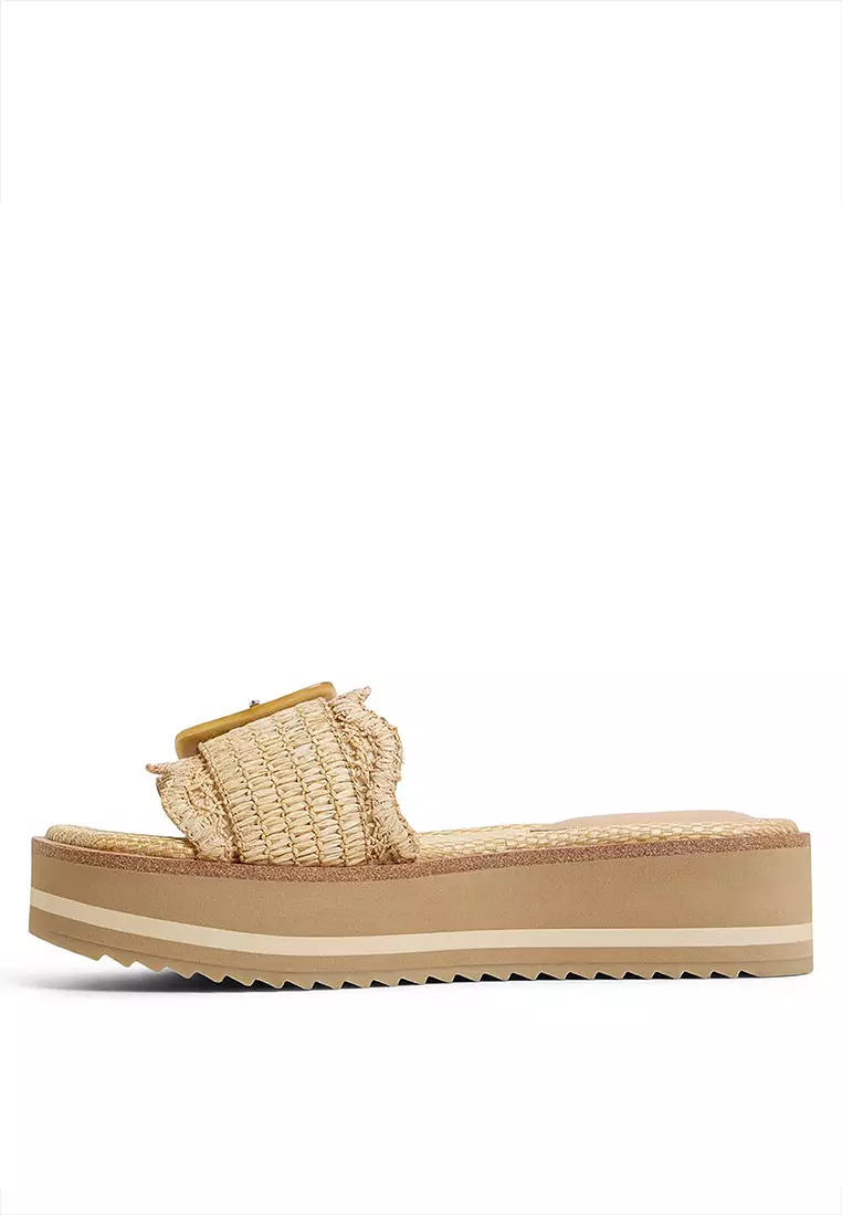 Wavynelly Wedge Sandals