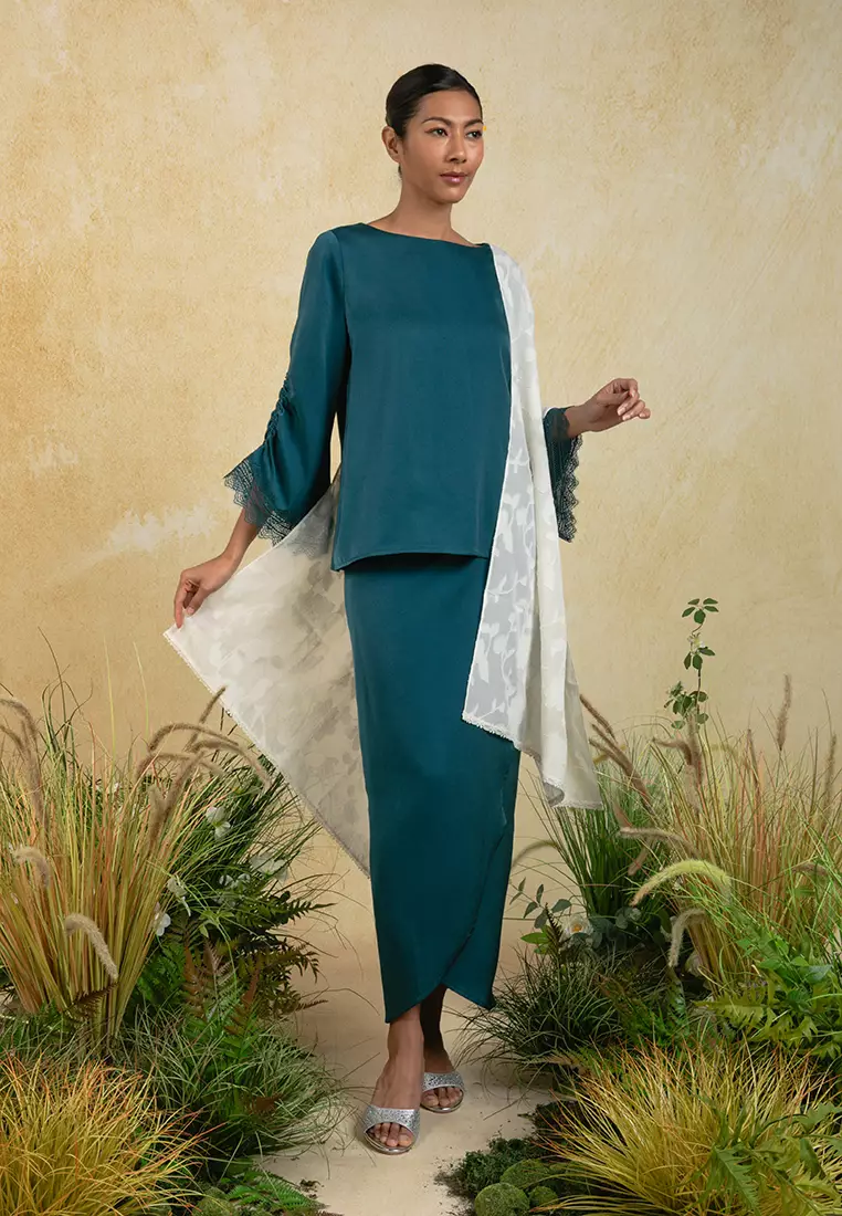 DALINA KURUNG WITH SELENDANG SET