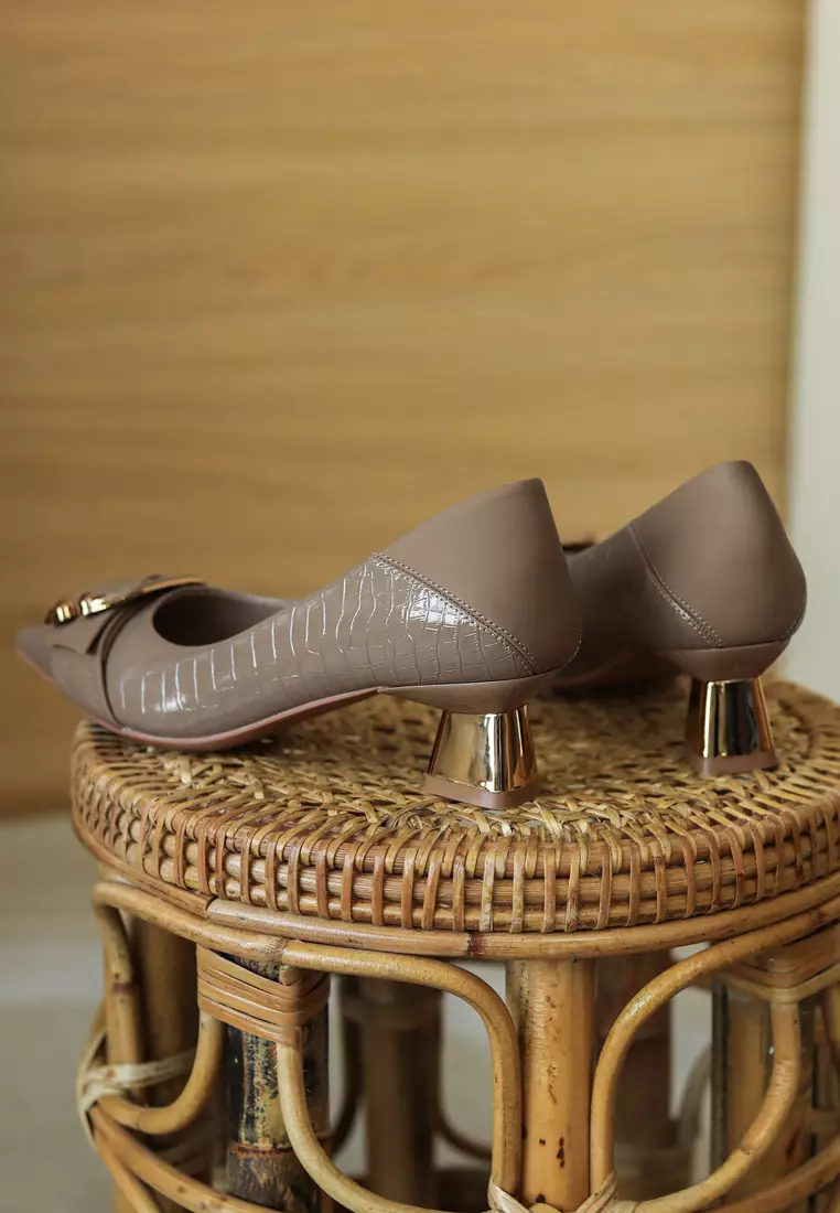 5CM Pointy Square Buckle Textured Pumps XJ568-2