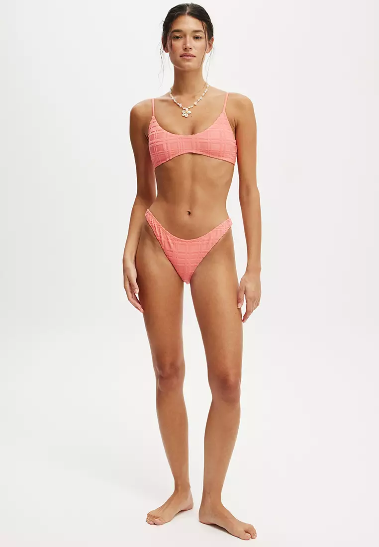 Super Scoop Bikini Top