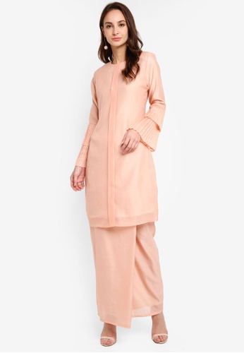 Ballerina Tart Nenas Kurung from GHAANIA in White - BAJU 