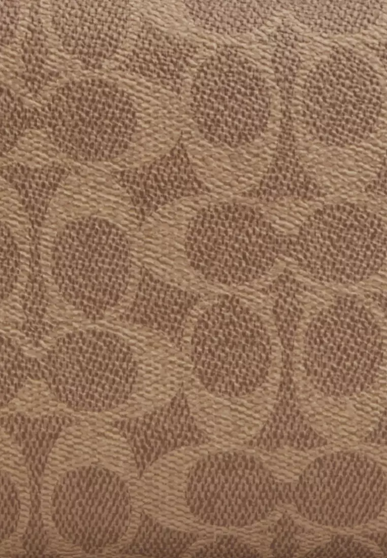 Large Travel Kit In Signature Canvas - Tan/ Black CAR19