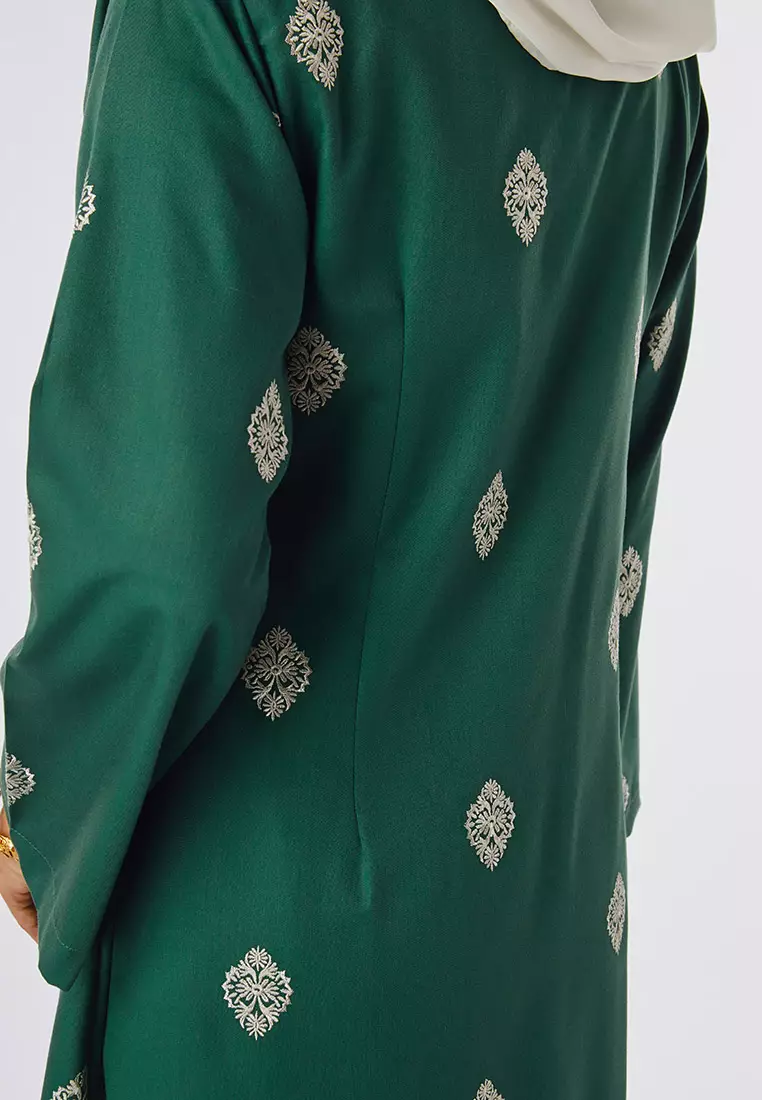 Buy Inhanna Iris Embroidered Long Kebaya Emerald Green Online Zalora