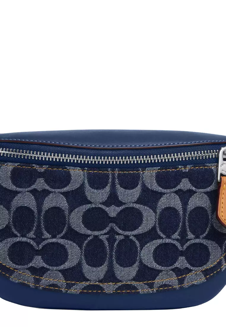 Warren Mini Belt Bag In Signature Denim in Denim/ Deep Blue CY886