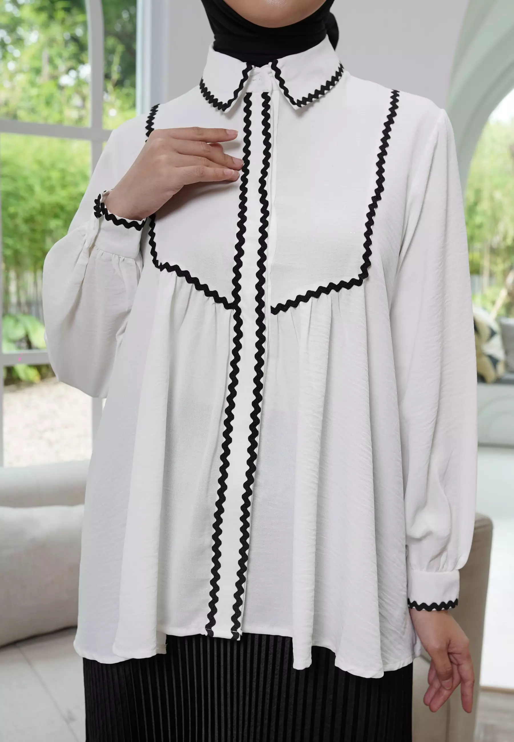 Shafanna Shirt - White