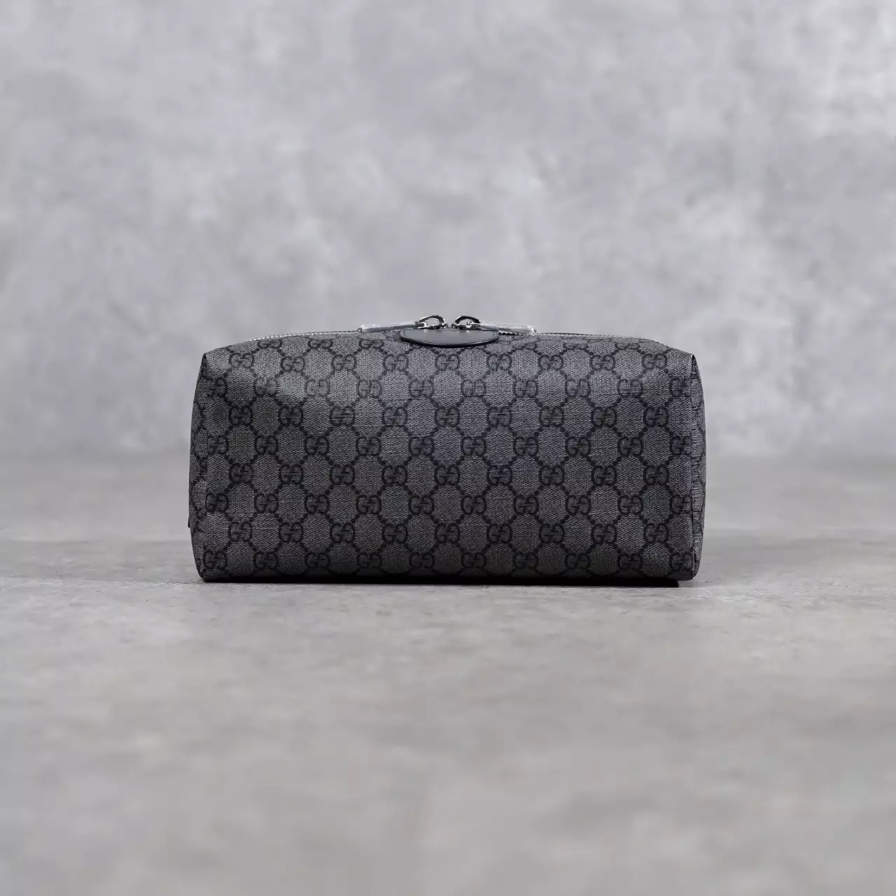 Tas GUCCI MONOGRAM GREY POUCH 100% ORIGINAL