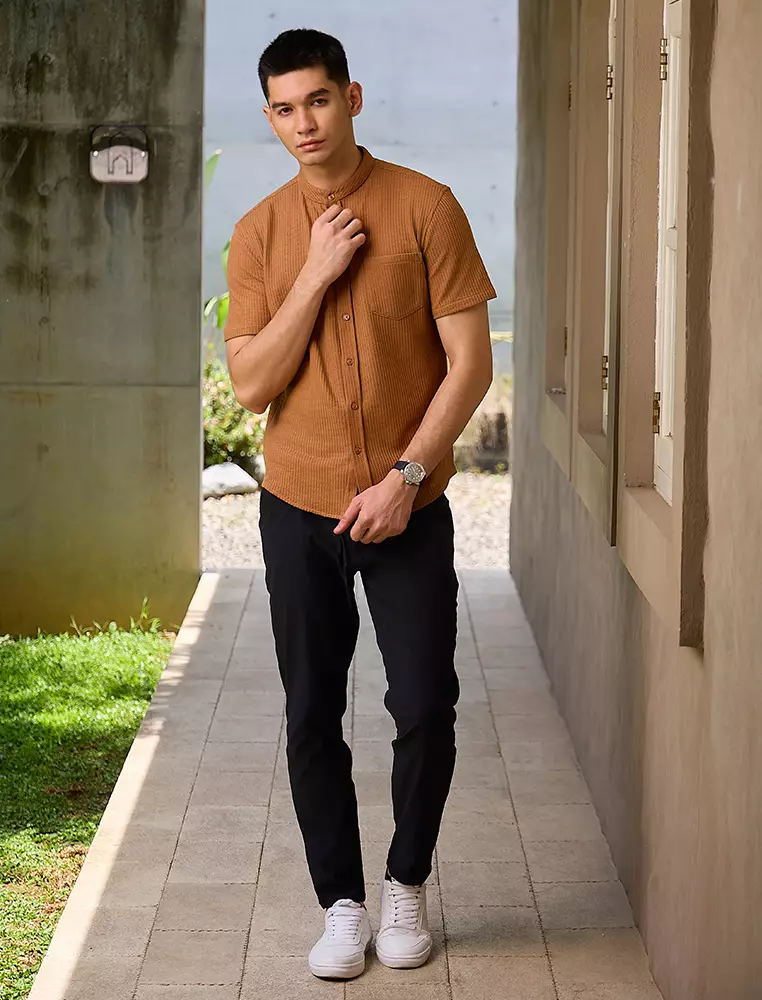 OXCON kemeja Tangan Pendek Waffle Kerah Collarless Teracotta