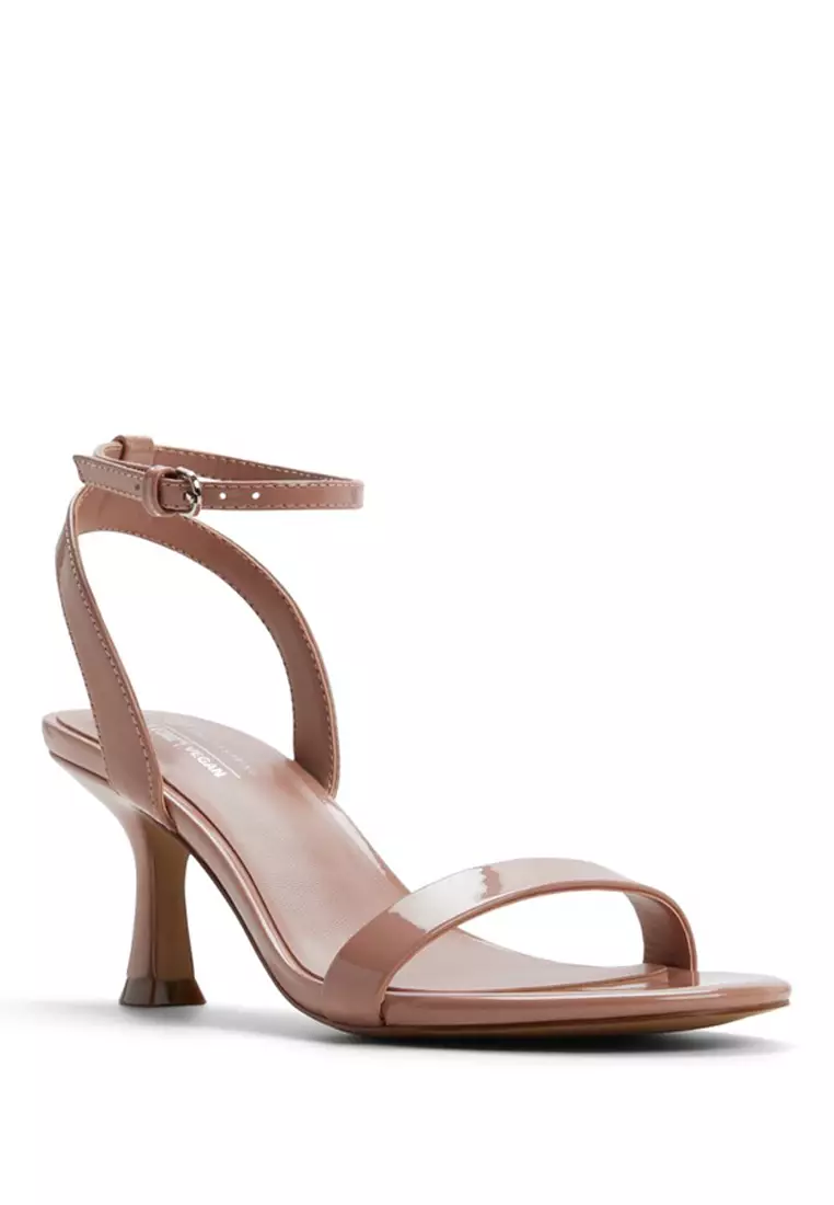 Madelyyn Heels