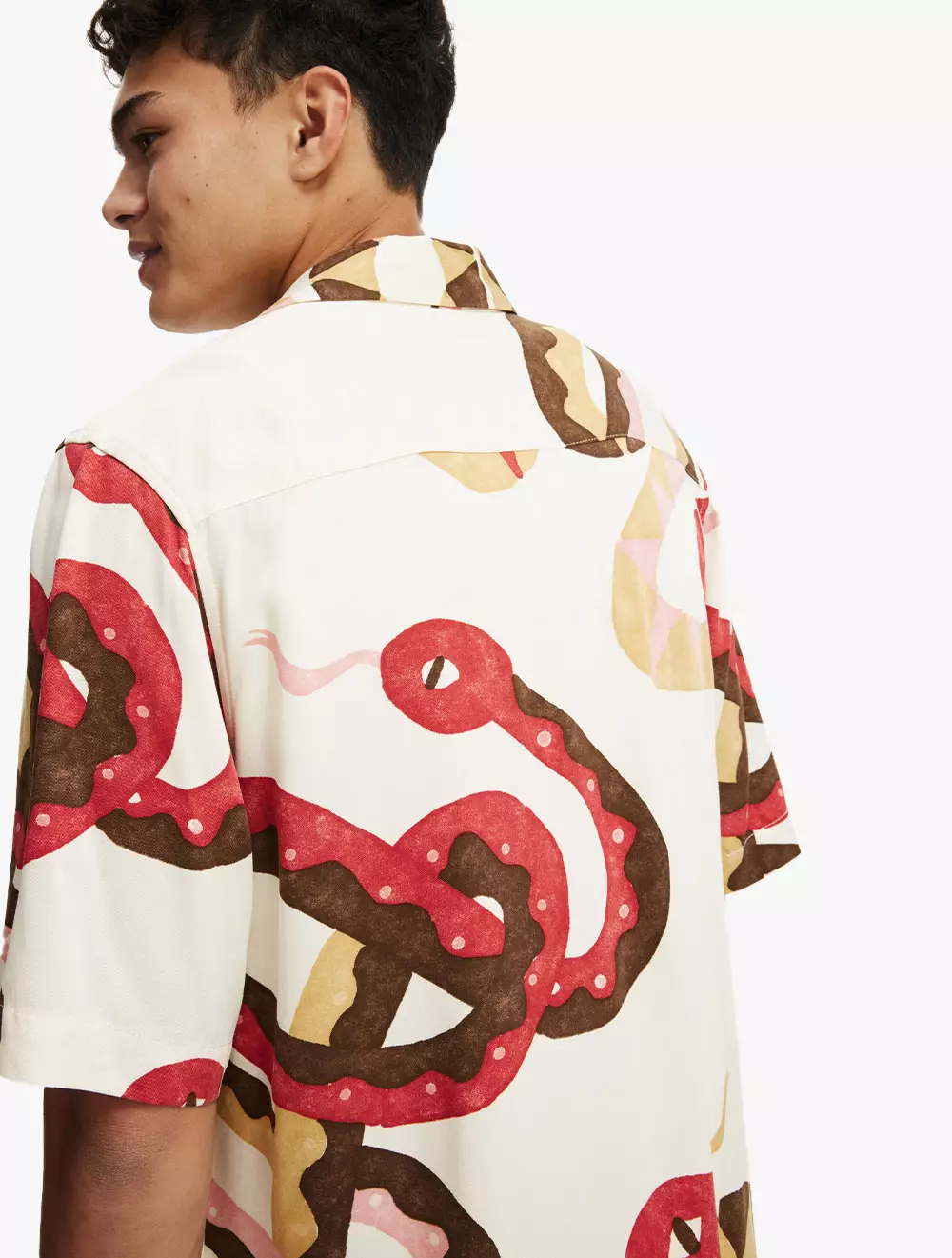 Cotton On - SHIRTS - Cancun Short Sleeve Shirt - OFF WHITE RED LNY SNAKE