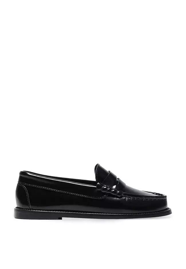 Kids on sale black moccasins