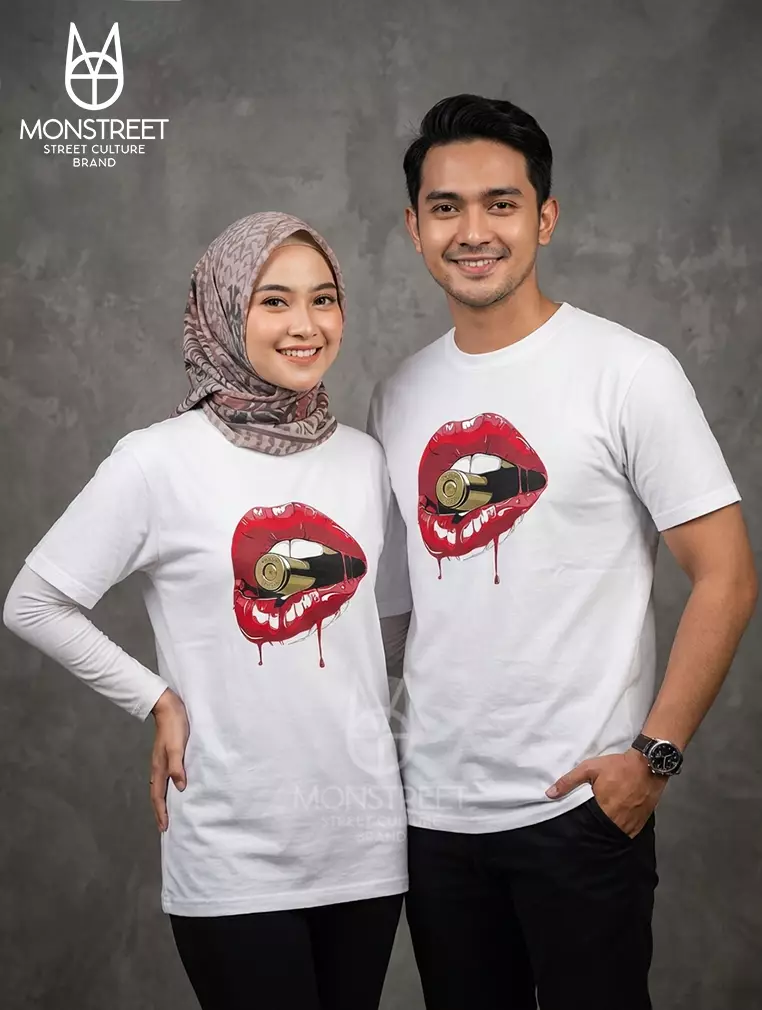 Monstreet Kaos Katun Combed 24S Grafis Reguler Fit Putih Tshirt UTR122 Cotton Combed 24S Graphic Tshirt Regular Fit White Tshirt
