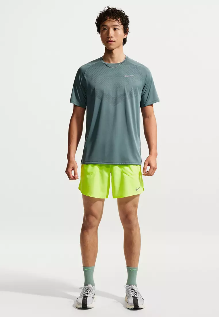 Stride Dri-FIT ADV Short-Sleeves Running Tee