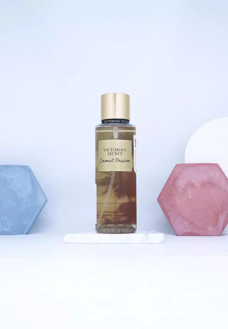 Victoria Secret Coconut Passion (Body Mist) (New) 250 ML