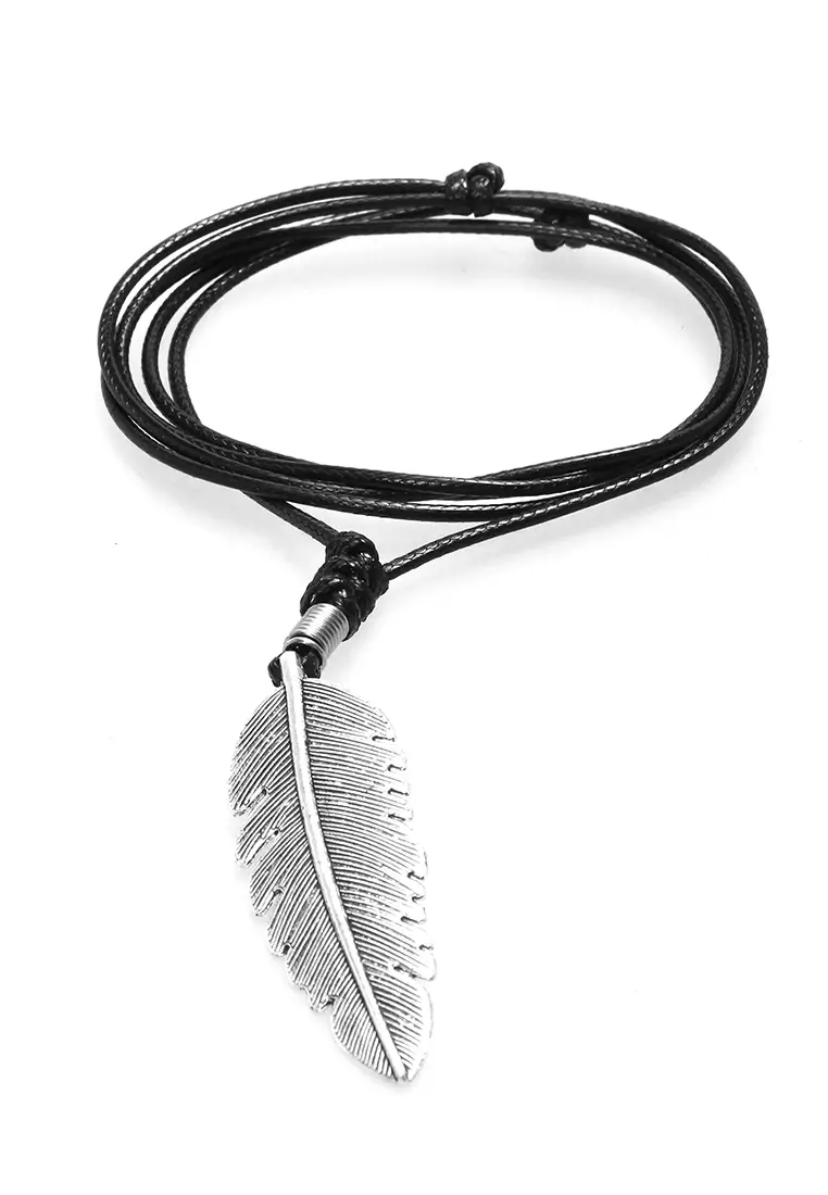 Ainsley Aksesoris Fashion Kalung Pria Necklace Liontin Desain Bulu Material Logam ORIGINAL - Silver