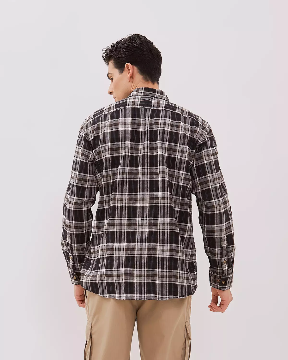 MEN'S BLACK LONG SLEEVED SHIRT