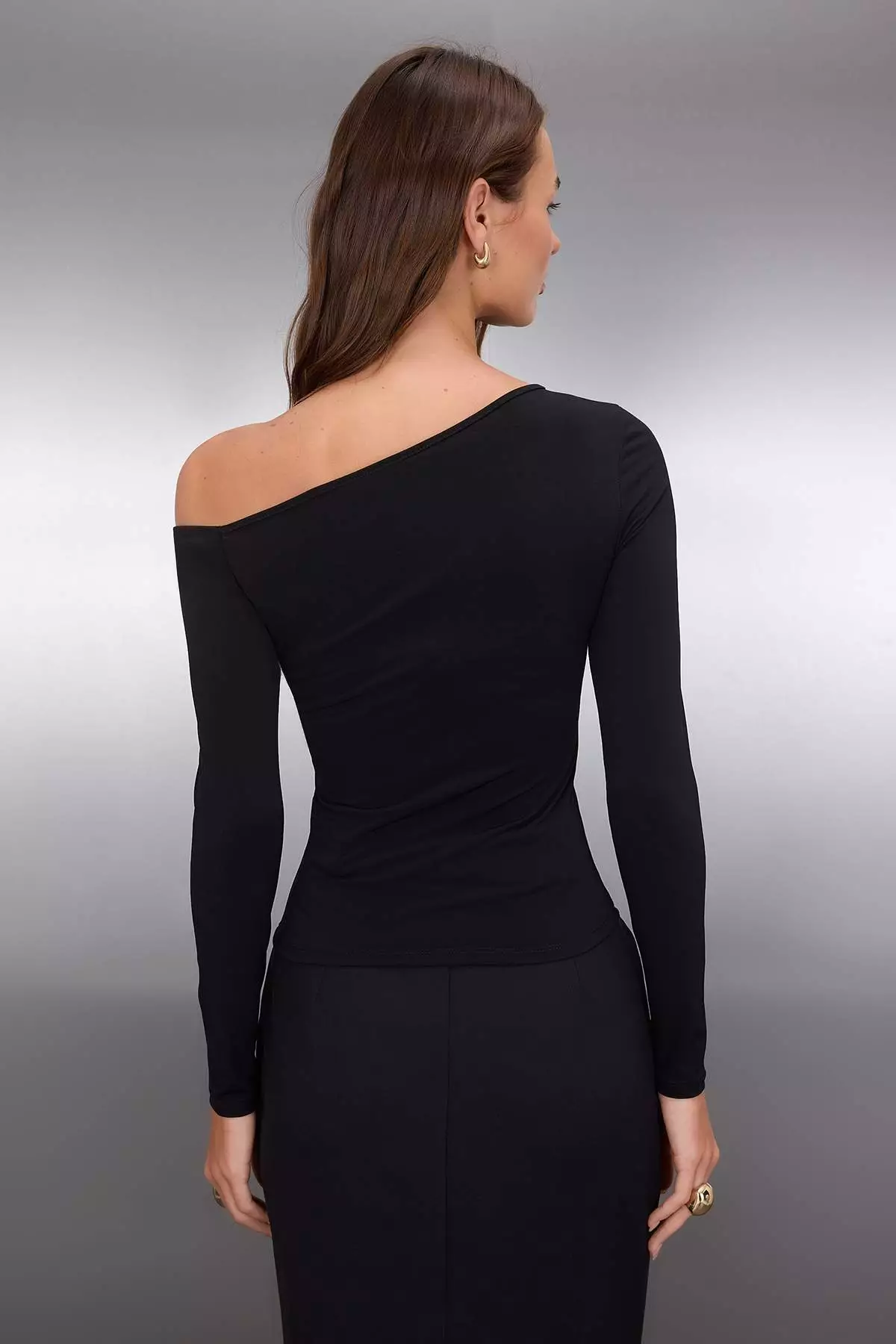 Black Fitted/Fits The Body Accessory Detailed Asymmetric Collar Flexible Knitted Blouse Twoaw26Bz00075