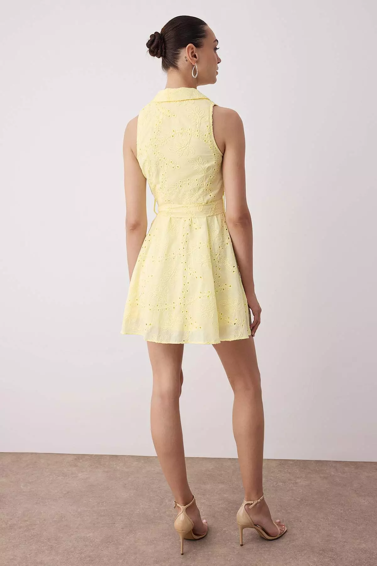 Light Yellow Tie Detailed Plain Short / Mini Woven Dress