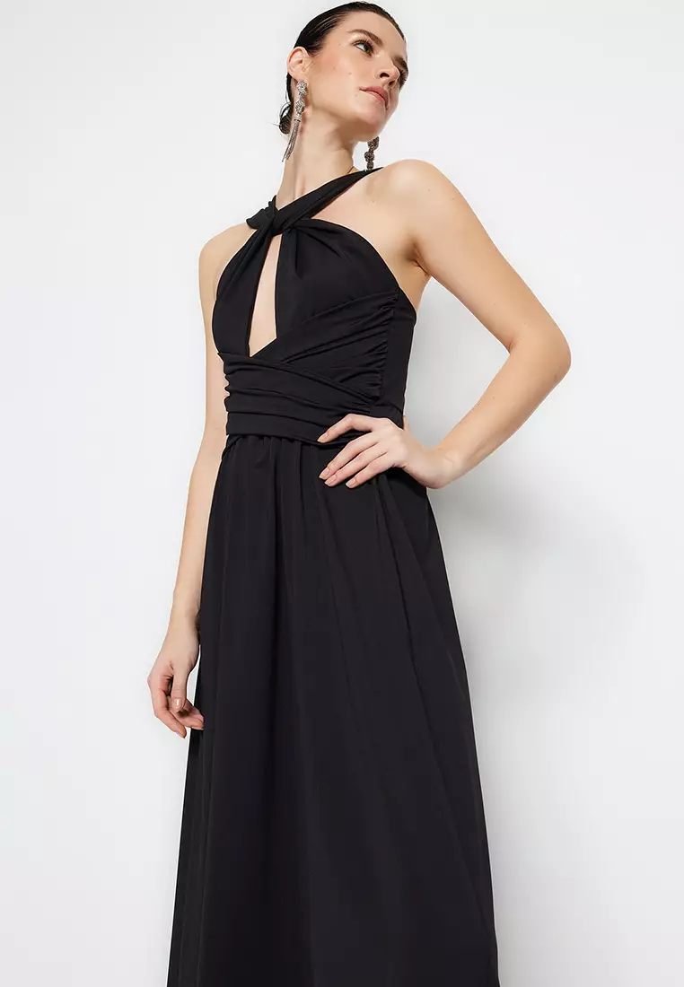 Flowy Halter Neck Short Dress: Feminine Elegance for Summer Days main image 1