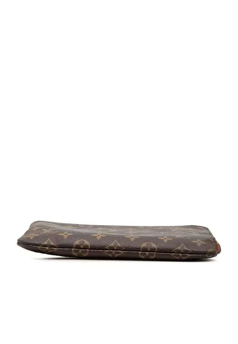 Pre-Loved Louis Vuitton Monogram Etui Voyageur Pm