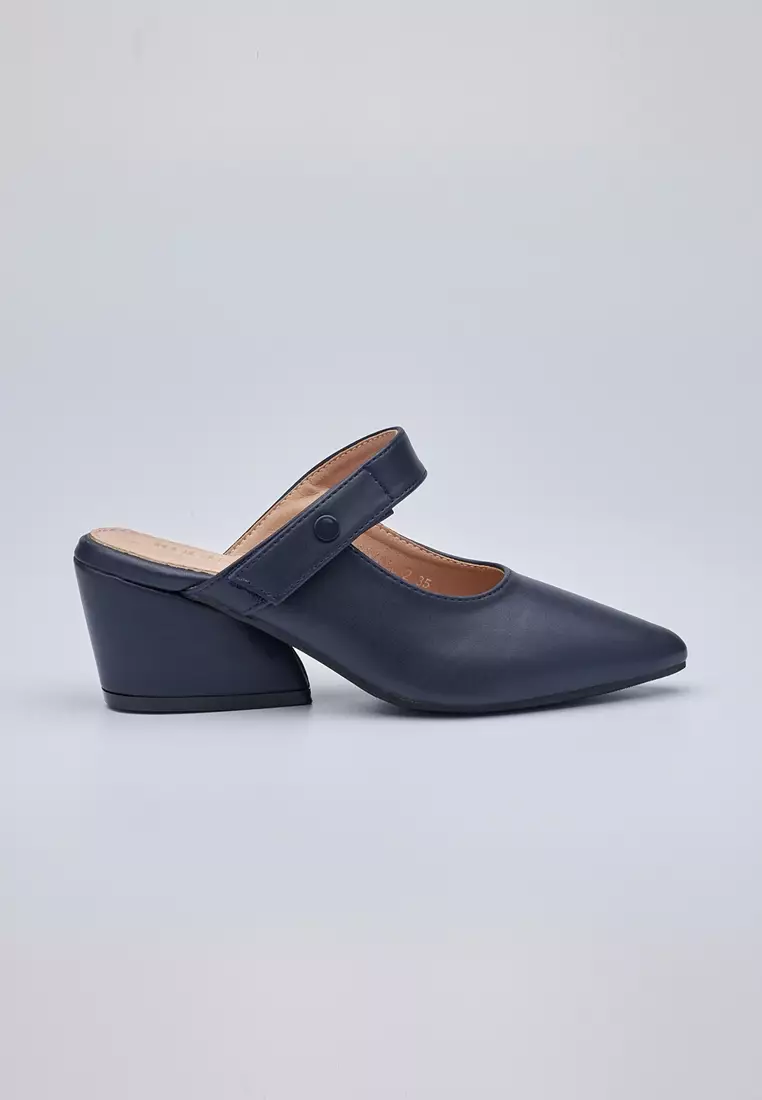 Ladies closed toe mules online