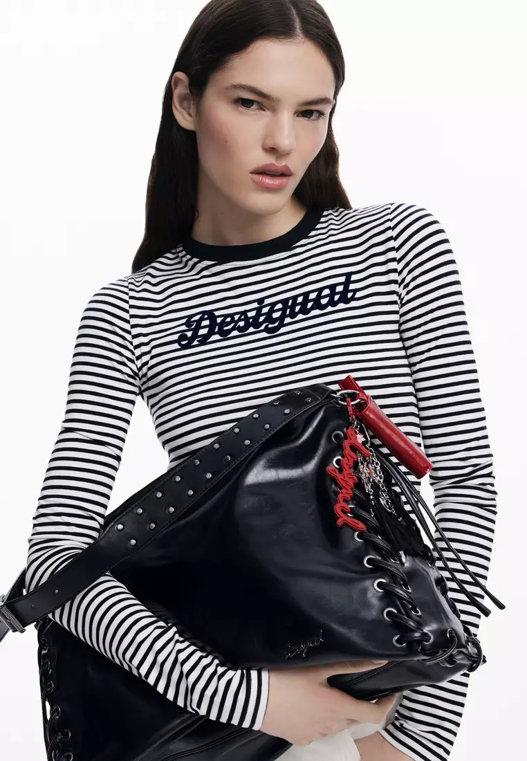 Large shiny woven bag