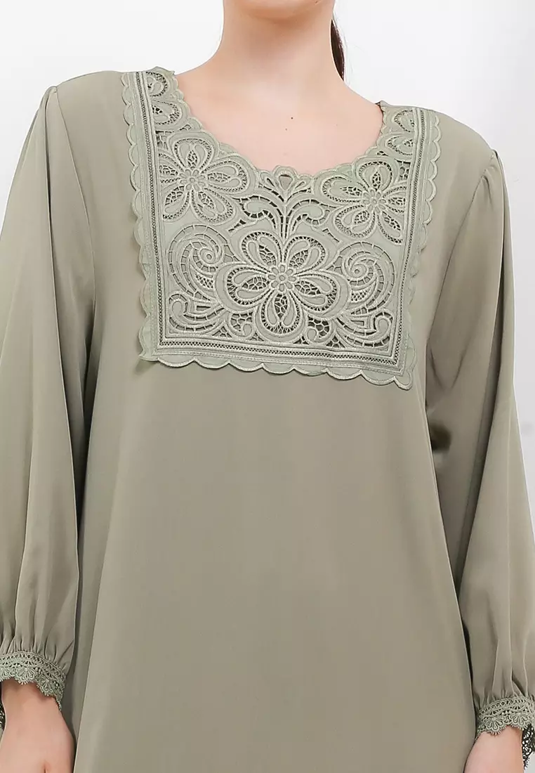 L/S Ruffle Hem Emb & Lace Detail Long Dress