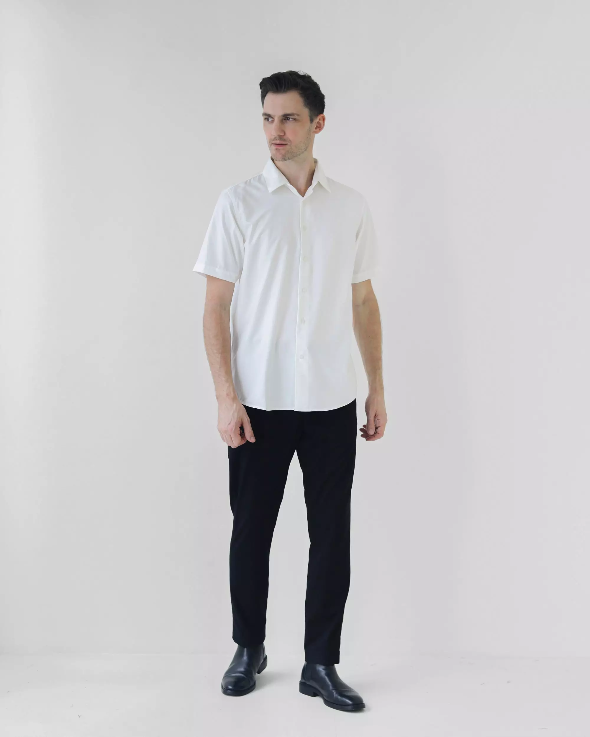 Cotton Well Elvon Smart Shirt White  | Kemeja Pria Formal Basic Clean Lengan Pendek Putih