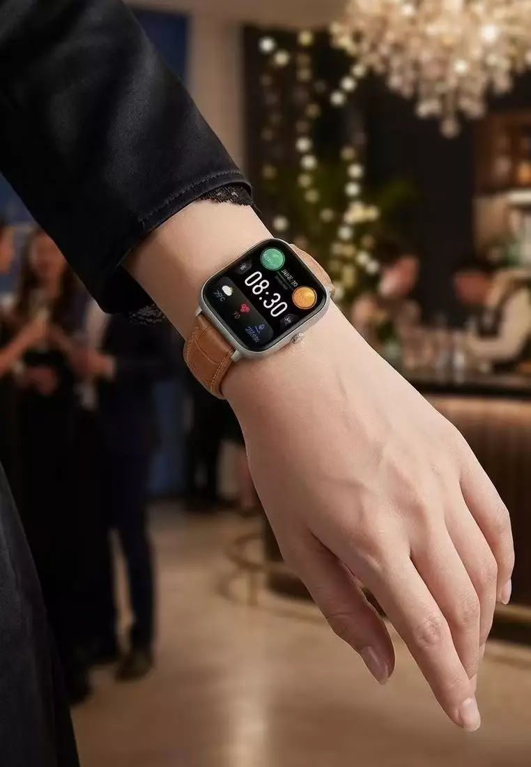 Smart and Elegant - Unisex Rectangular Smart Watch iOS/Android - Leather Strap + 1 Silver Silicone Strap