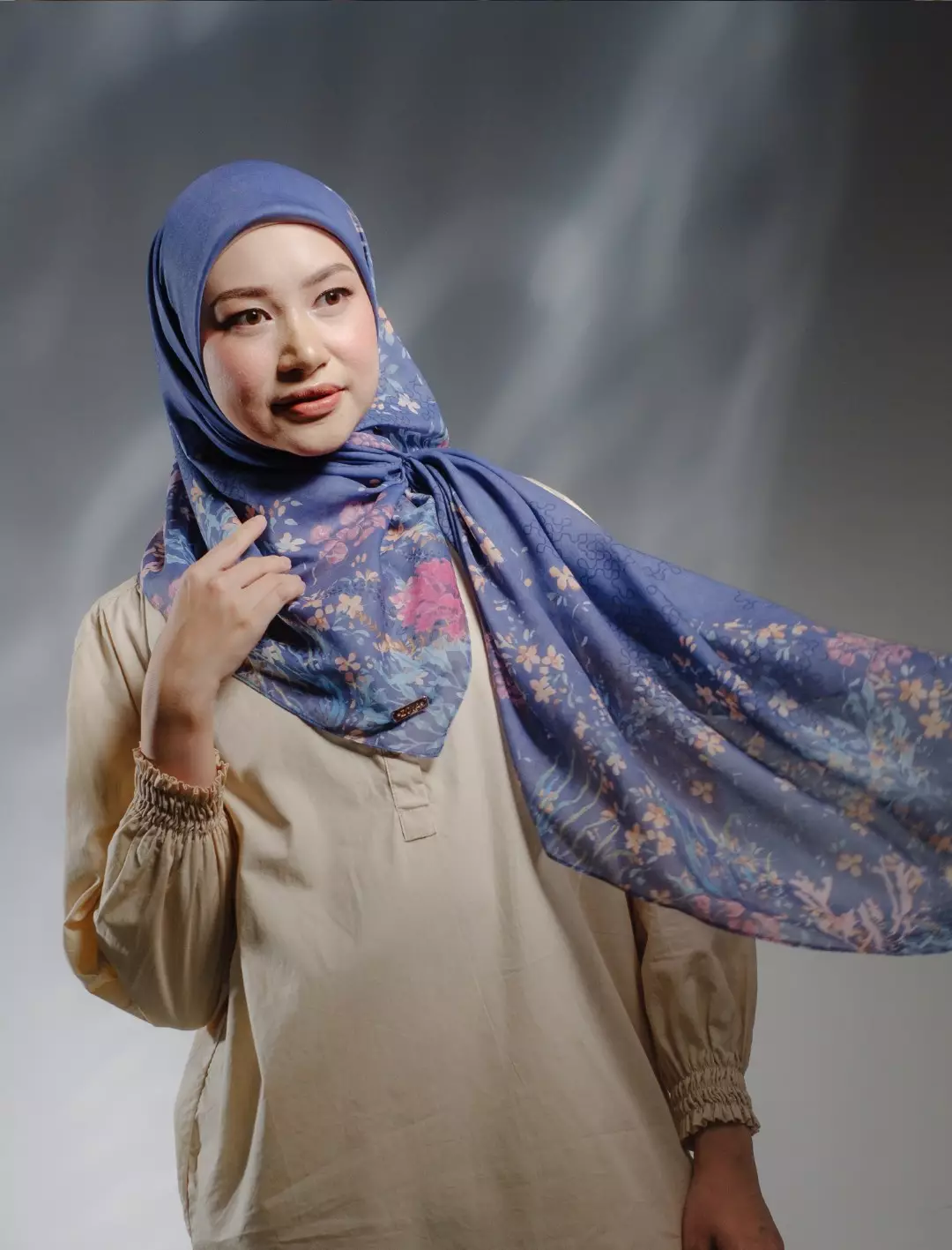 MARINA Scarf Navy - Kerudung Hijab Segiempat Motif With BOX - Bahan Voal Premium - Ukuran 115x115