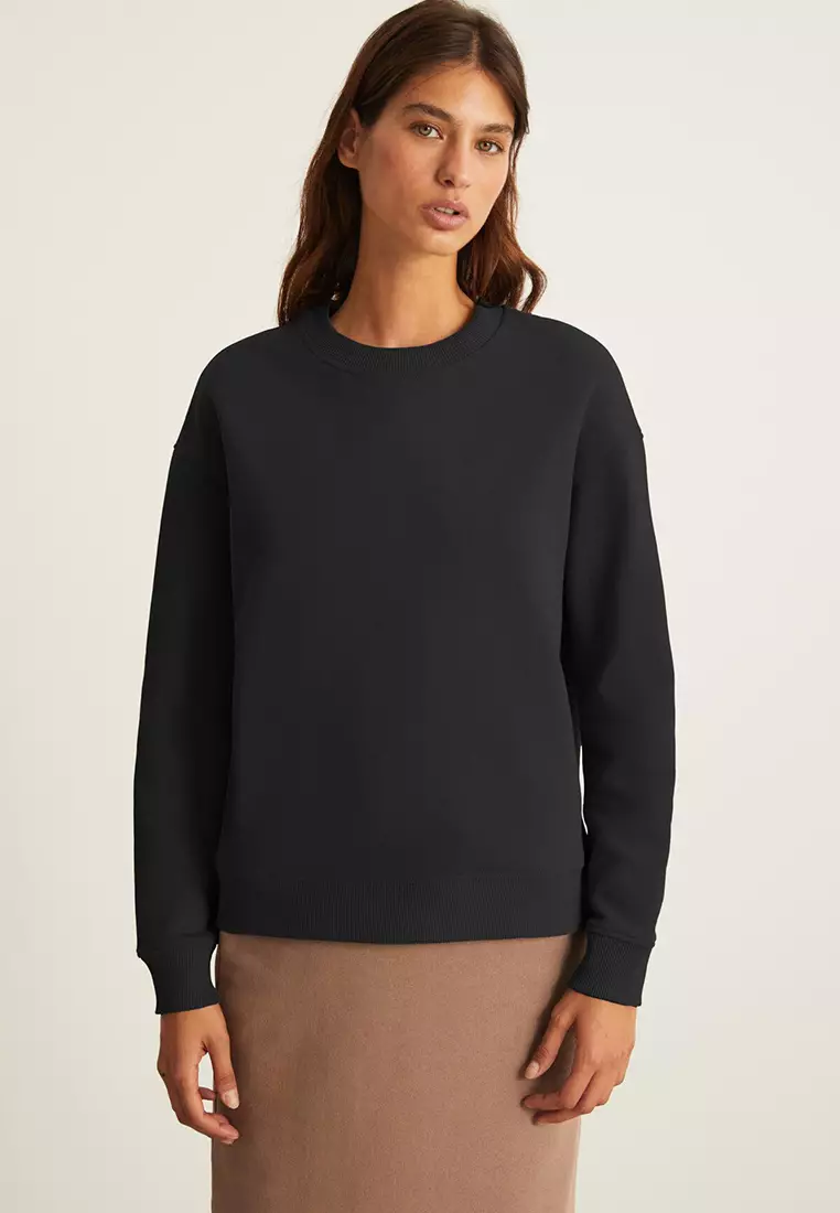 Maija Crew Neck Basic Sweatshirt