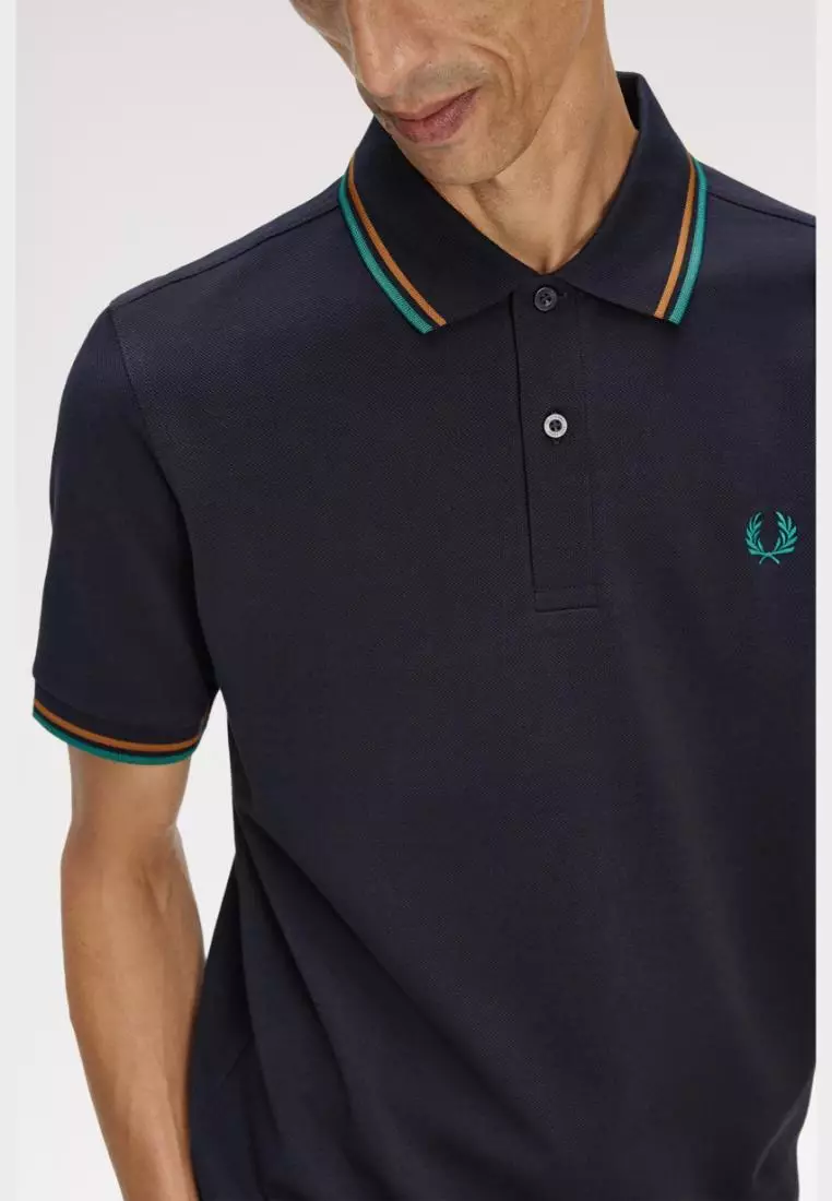 Fred Perry M1588 Twin Tipped T-Shirt (Navy / Dark Caramel / Sport Green)