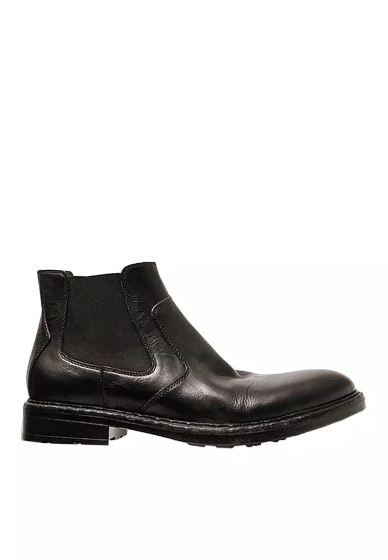 Discount on Twenty Eight Shoes  shoes - SKU: VANSA Top Layer Cowhide Chelsea Boots VSM-B1906571