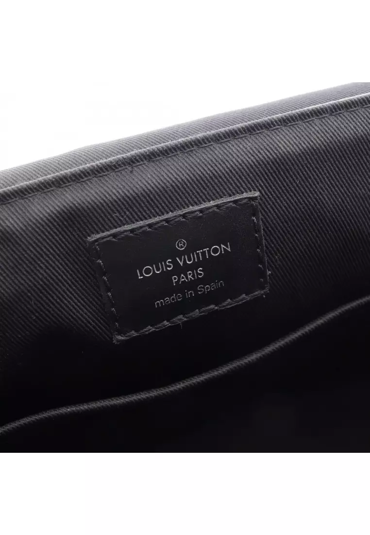 Buy Louis Vuitton Pre-Loved Louis Vuitton District PM NV3 Monogram ...