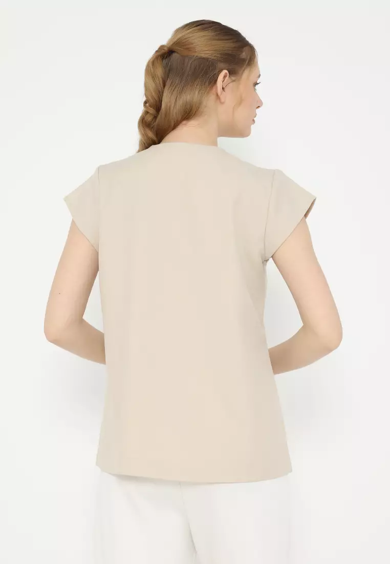 Vest Asymetrical With Embroidery in Cream By Brilliant Girl Warna CREAM