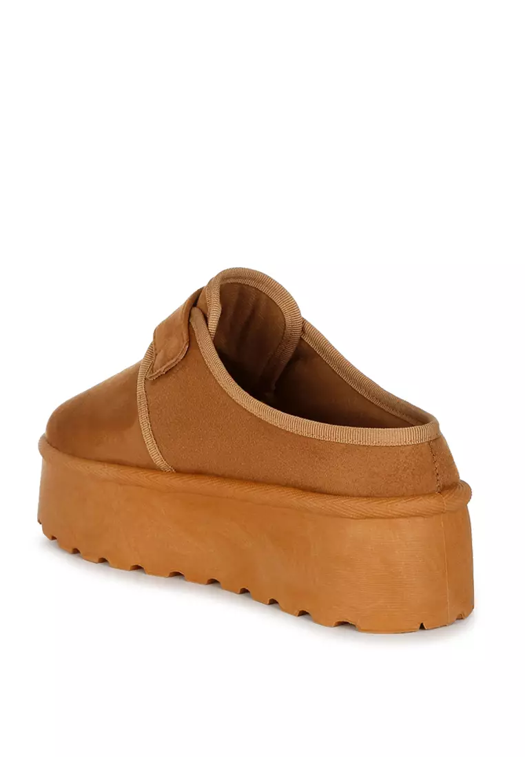 Buckle Strap Platform Classic Slip-On in Tan