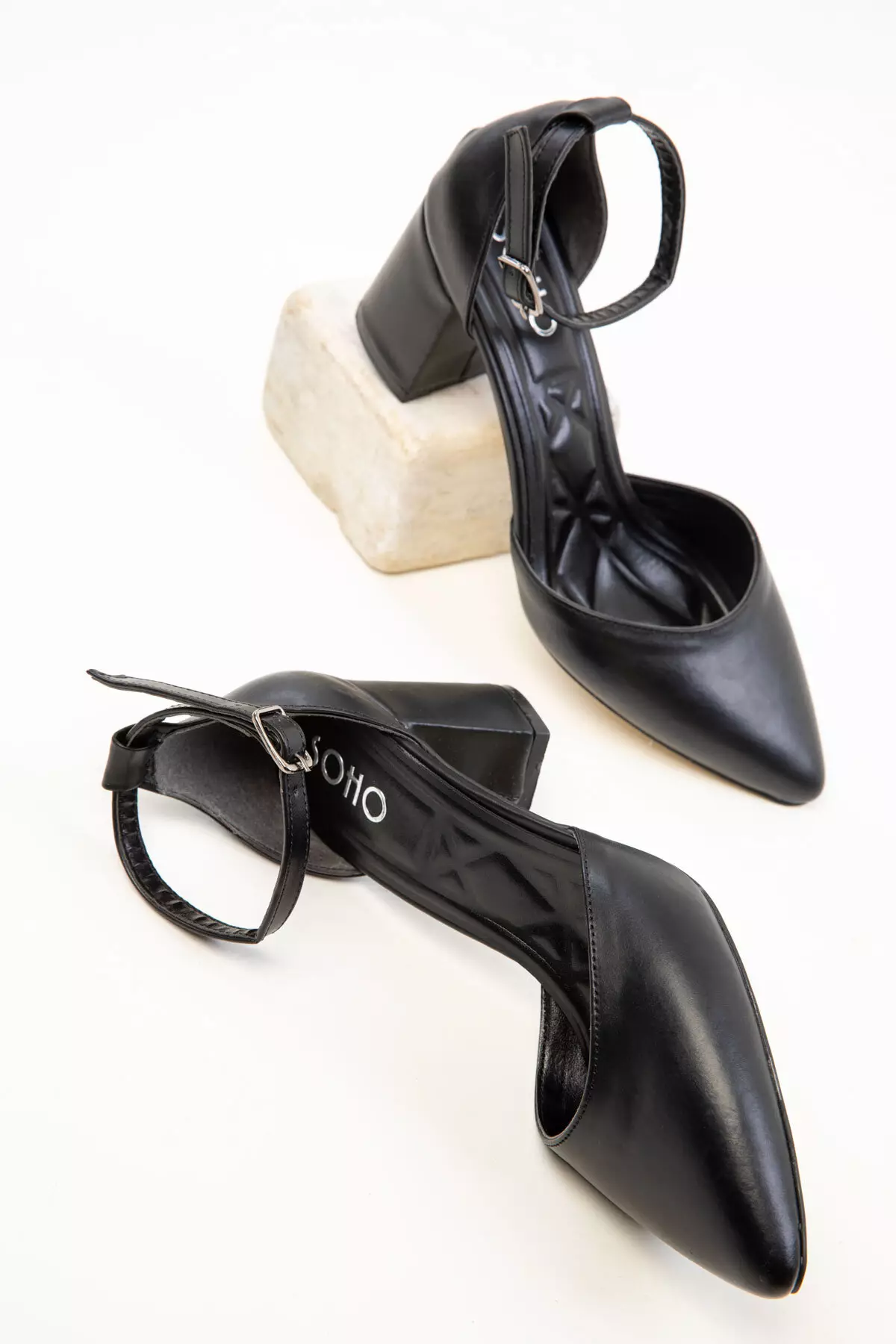 Black Women's Classic Heeled Shoes 16823