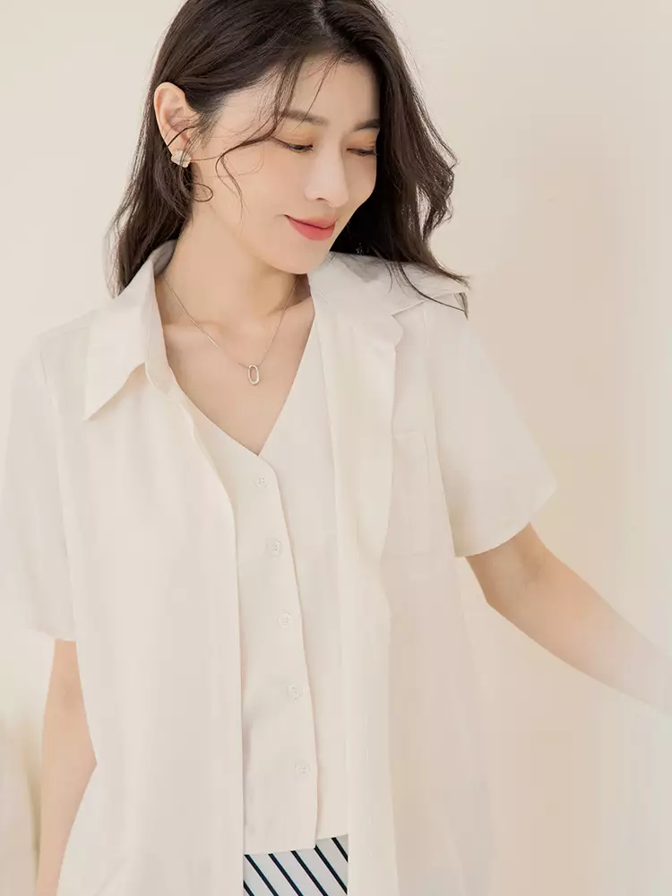 假兩件素色V領開襟短袖襯衫上衣《AB19392》