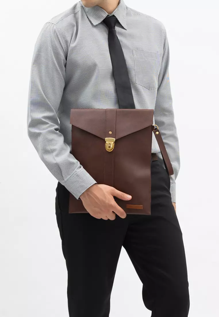Houseofcuff Clutch Pria Tas Tangan Unisex Cokelat Muda Model Kancing