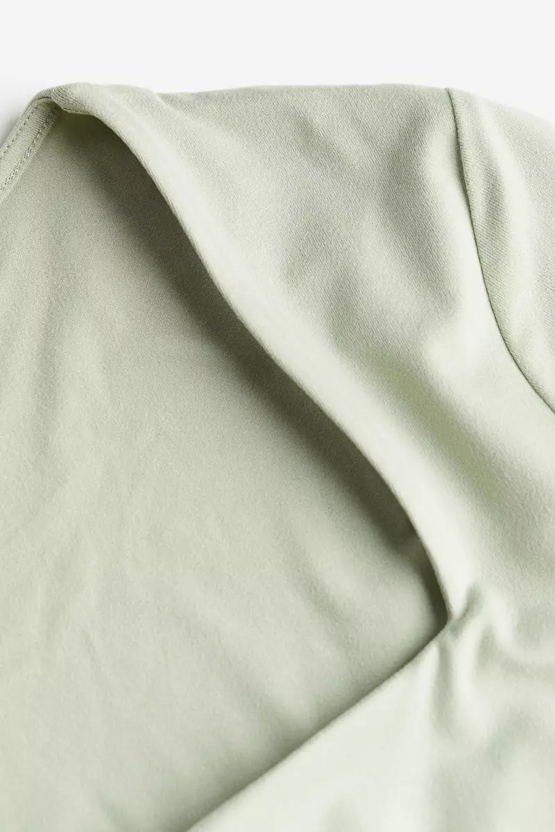 Long-sleeved jersey top