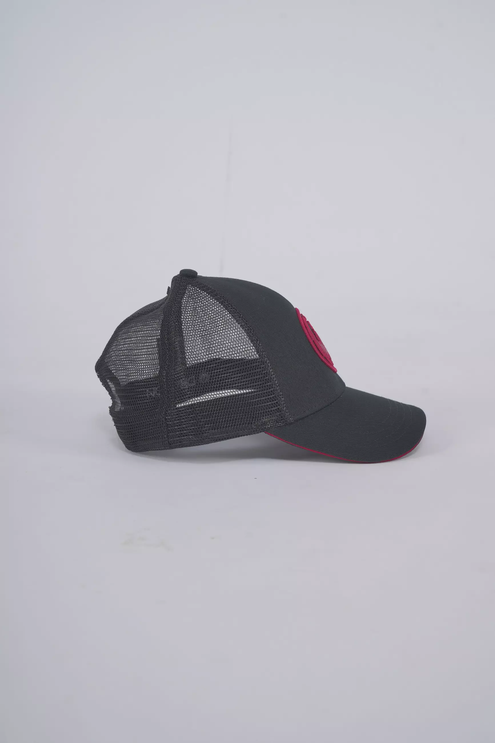 Dragon Topi Pria Berlin Men Cap Trucker Planet Surf