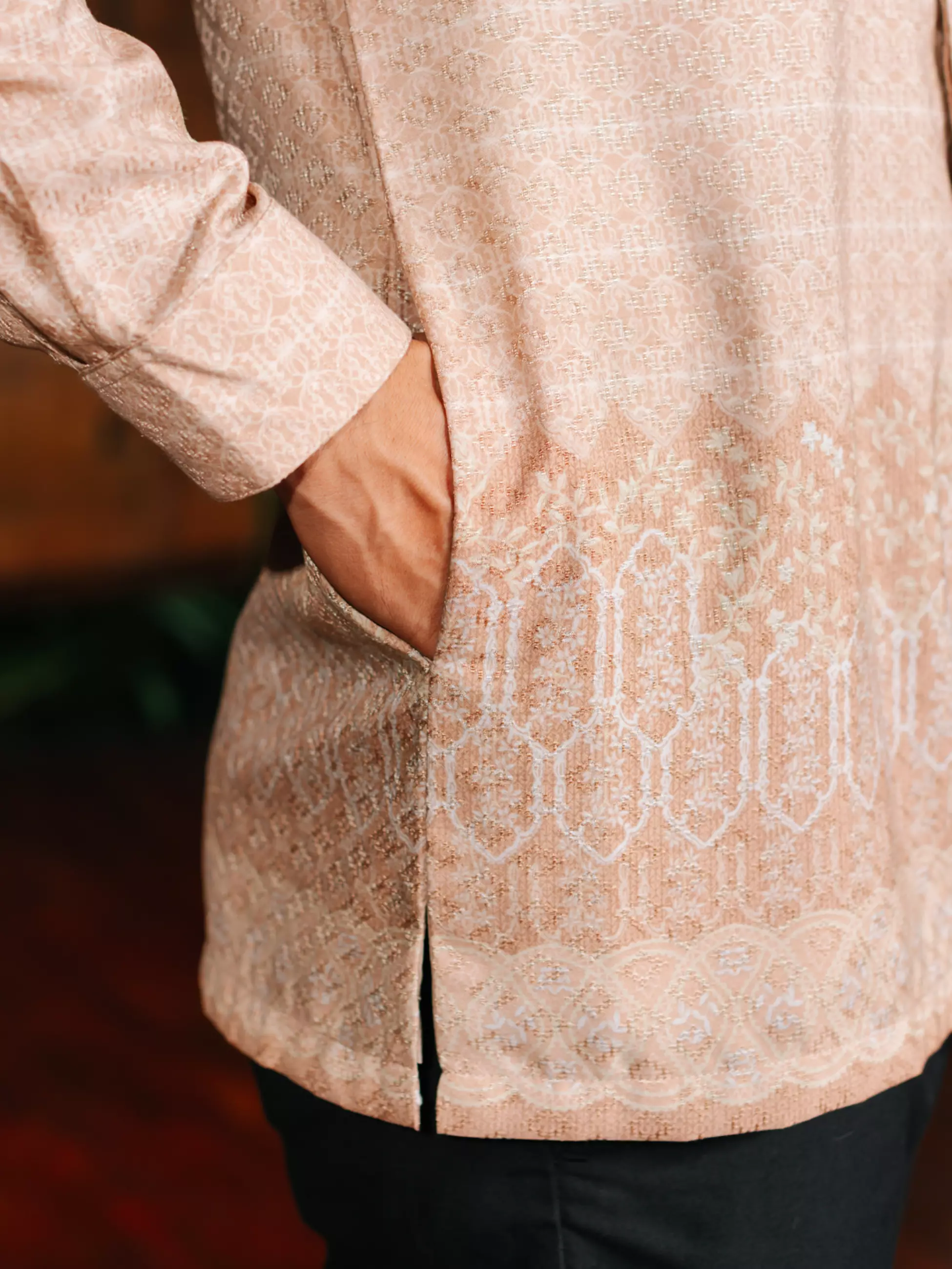 Ranaya Etoupe Brown Kemeja Batik Koko Pria Furing Lengan Panjang Regular Fit