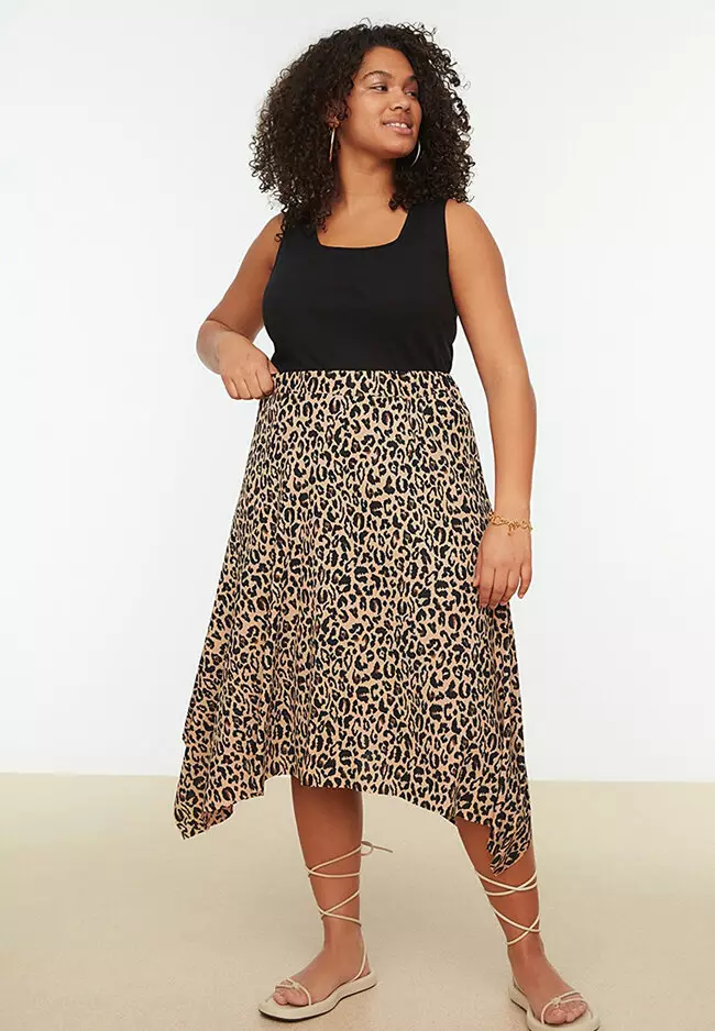 Plus Size Asymmetrical Skirt