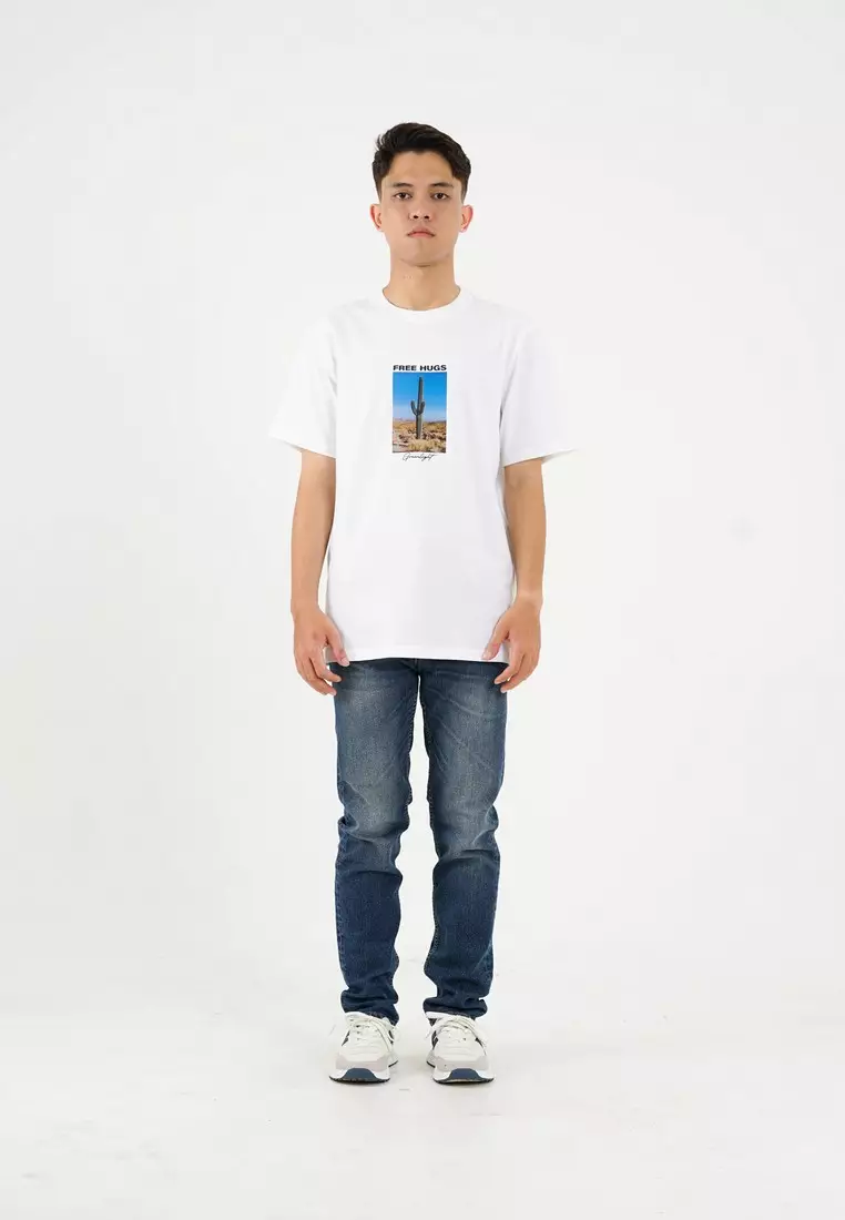 Kaos Pria Lengan Pendek Katun Free Hugs C200723