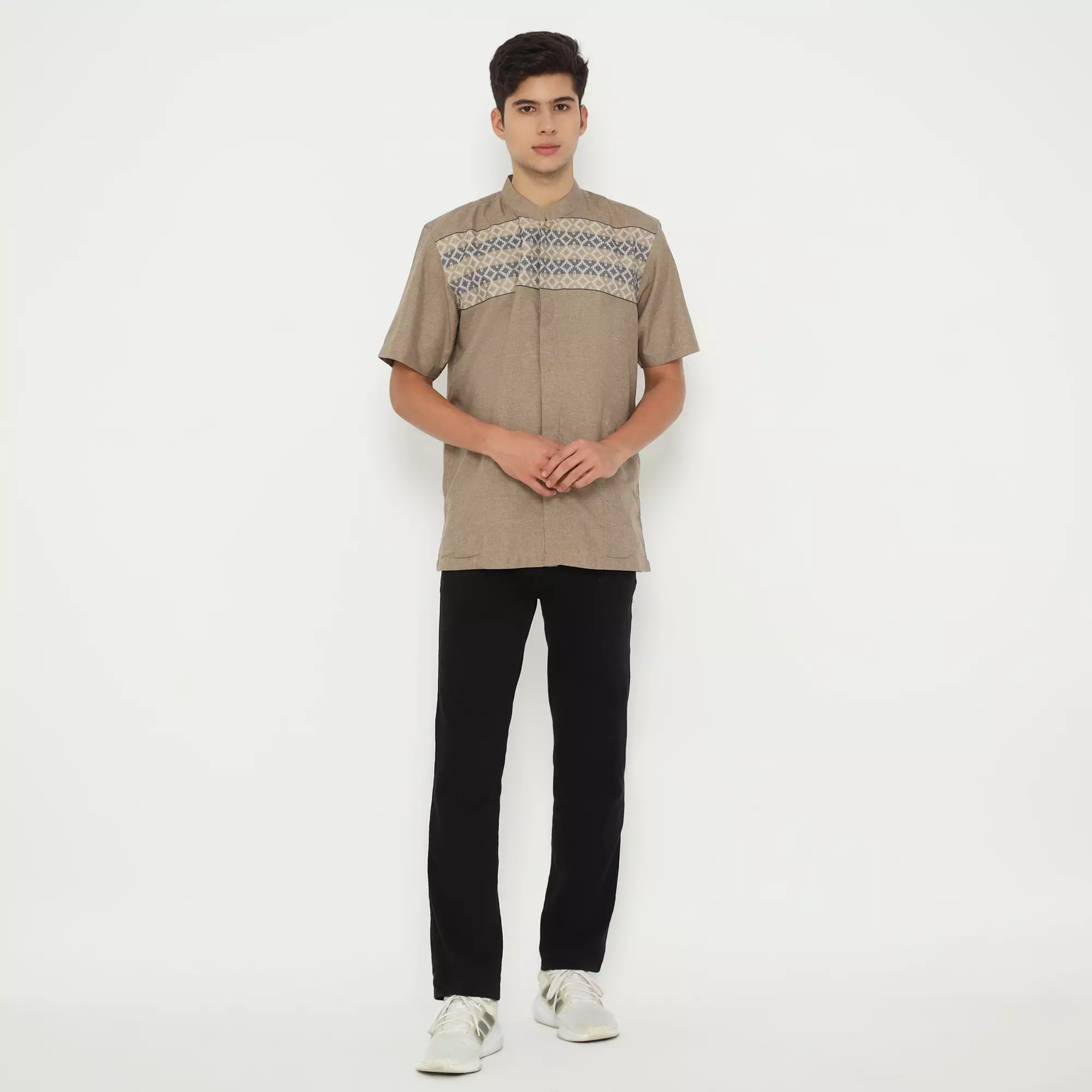 Platini Kemeja Pria Koko Shanghai Lengan Pendek Katun Brown 931349.39