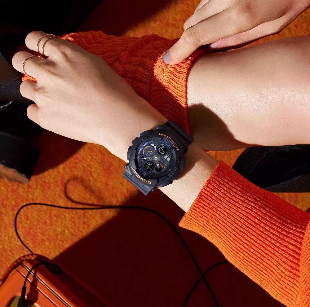 Casio G-SHOCK Jam Tangan Wanita dengan format Analog Digital GMA-S140-2A2DR