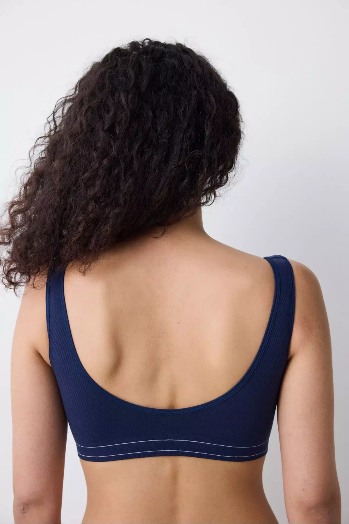 網上選購Penti Seamless Navy Blue Top 2026 系列| ZALORA香港