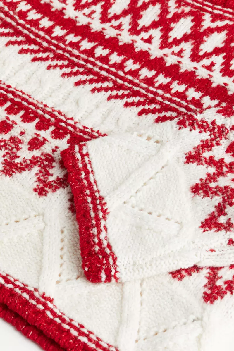 Jacquard-knit jumper