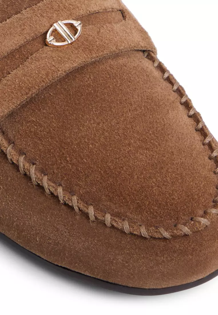 Wylaena Slip Ons