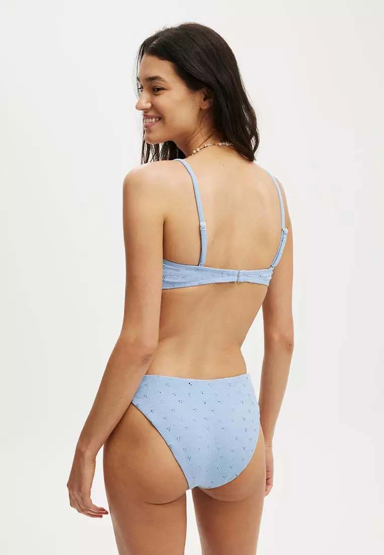 Twist Front Strapless Bandeau Bikini Top